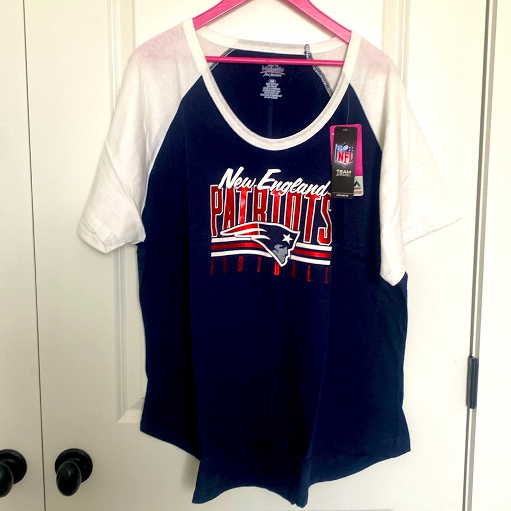 New England‎ Patriots Women’s Shirt